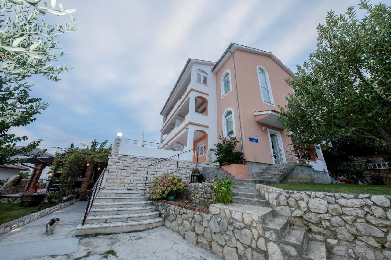 Apartments And Rooms Bolero Rab Town Exterior foto