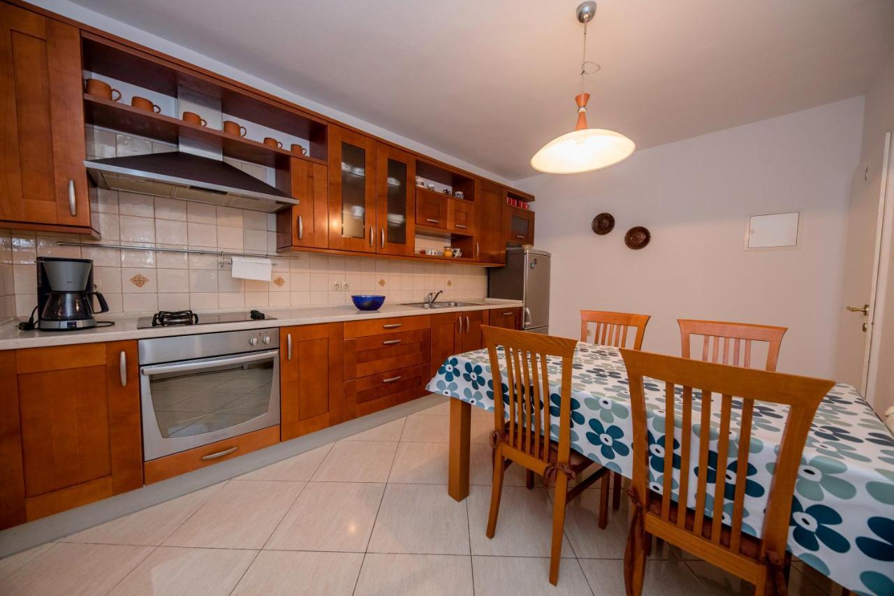 Apartments And Rooms Bolero Rab Town Exterior foto