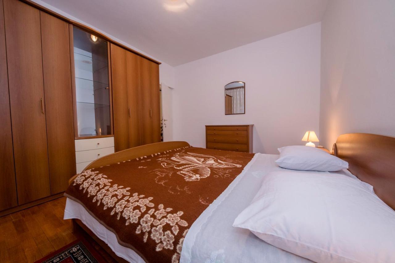 Apartments And Rooms Bolero Rab Town Exterior foto